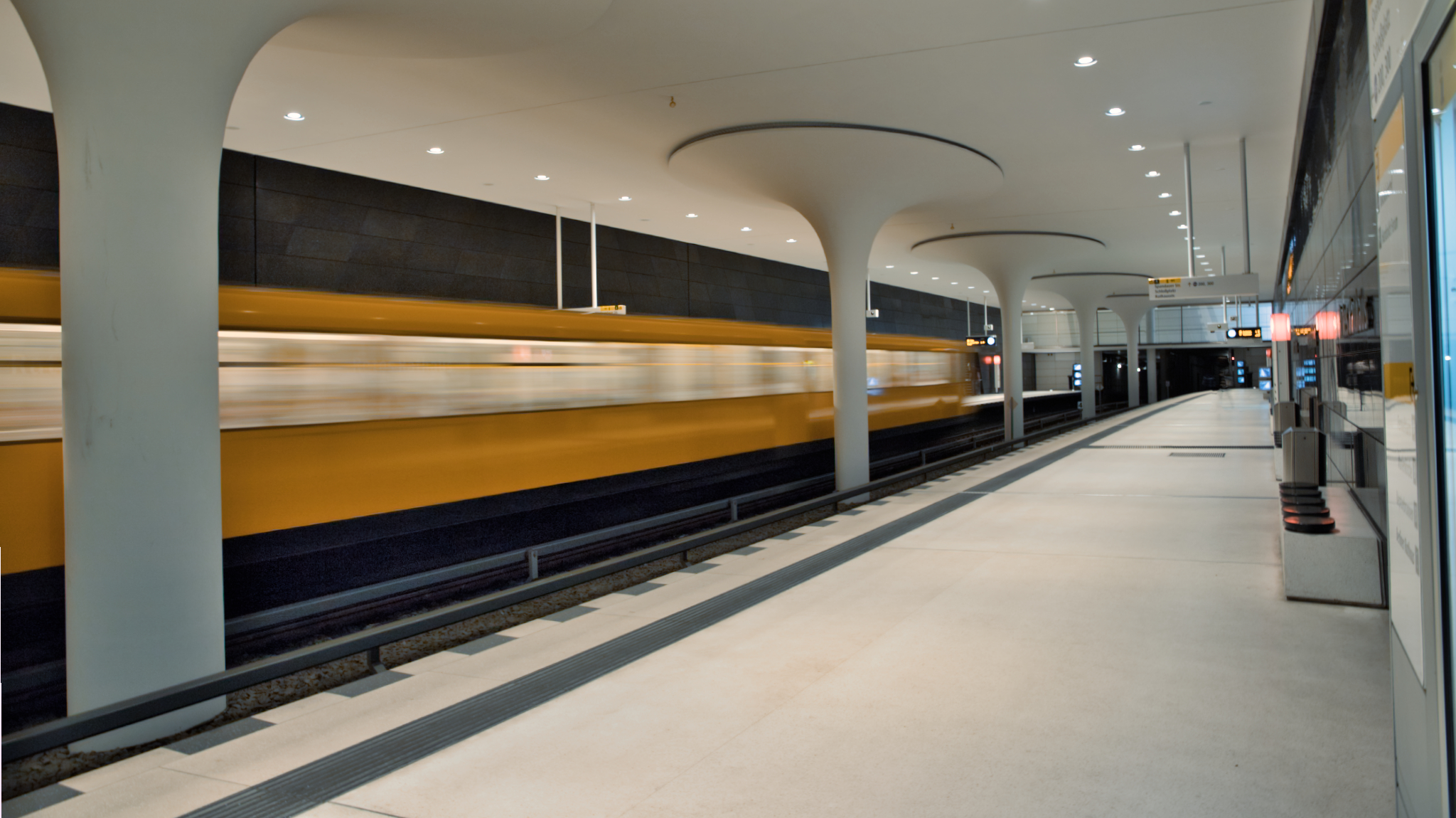 U-Bahnhof Rotes Rathaus
